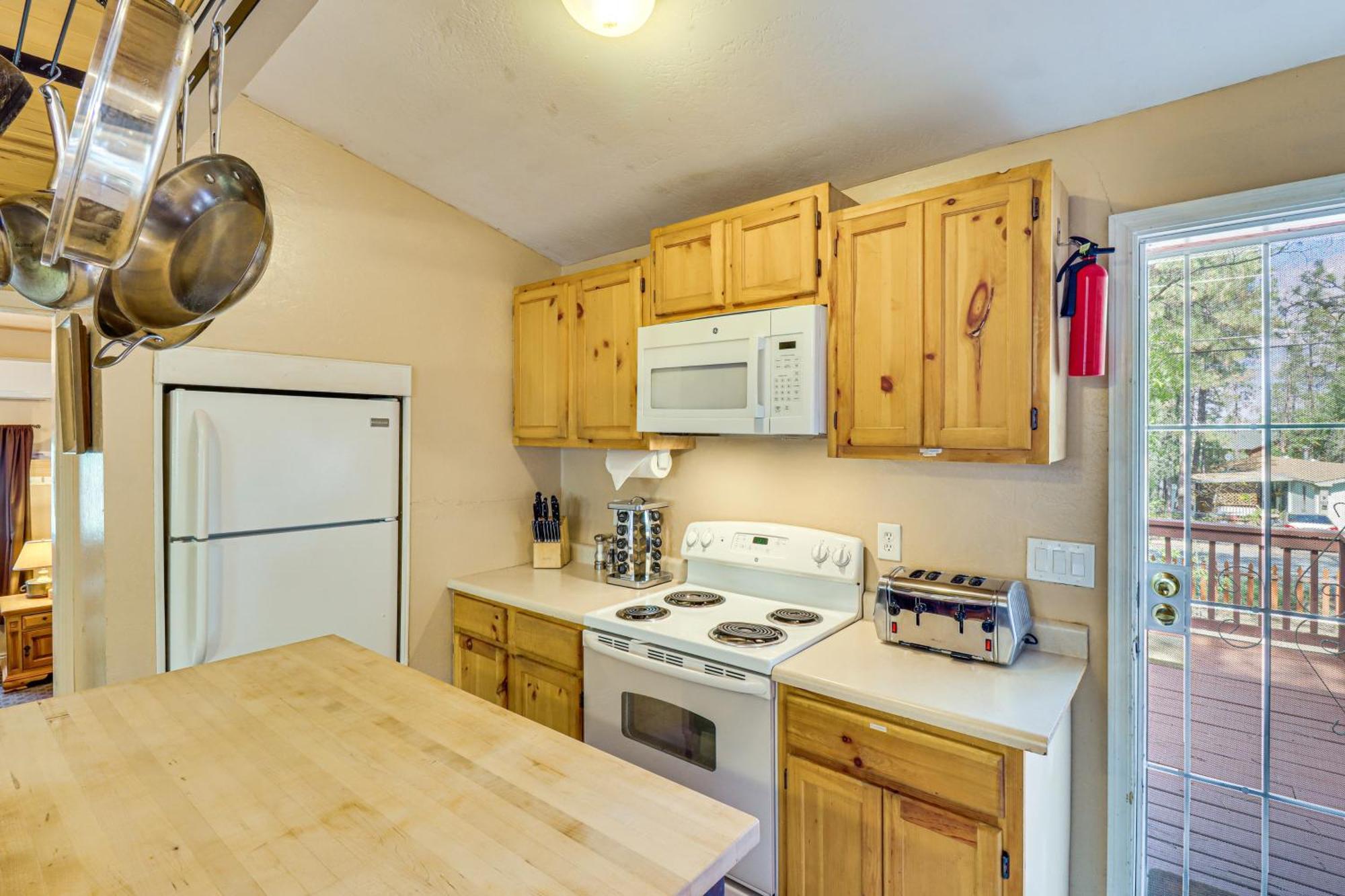 Cozy Lakeside Escape with Deck 4 Mi to Rainbow Lake Pinetop-Lakeside Zewnętrze zdjęcie